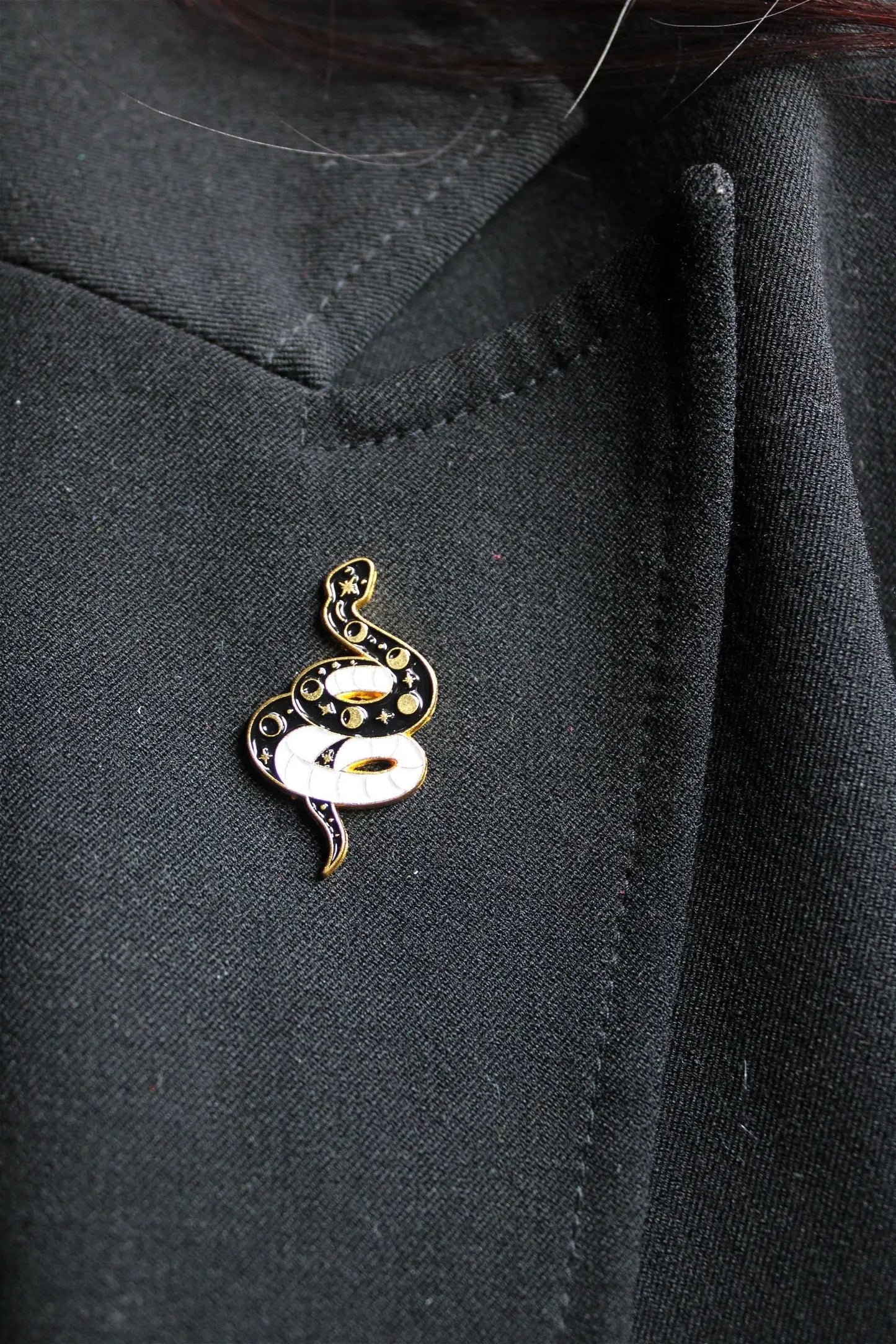 Pin's serpents - Aurore Lune