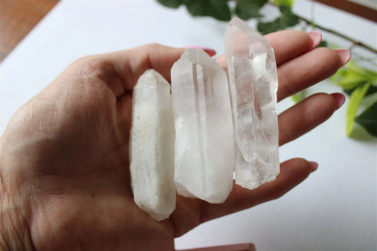 Pointe de cristal de roche brute grande taille ++ - Aurore Lune