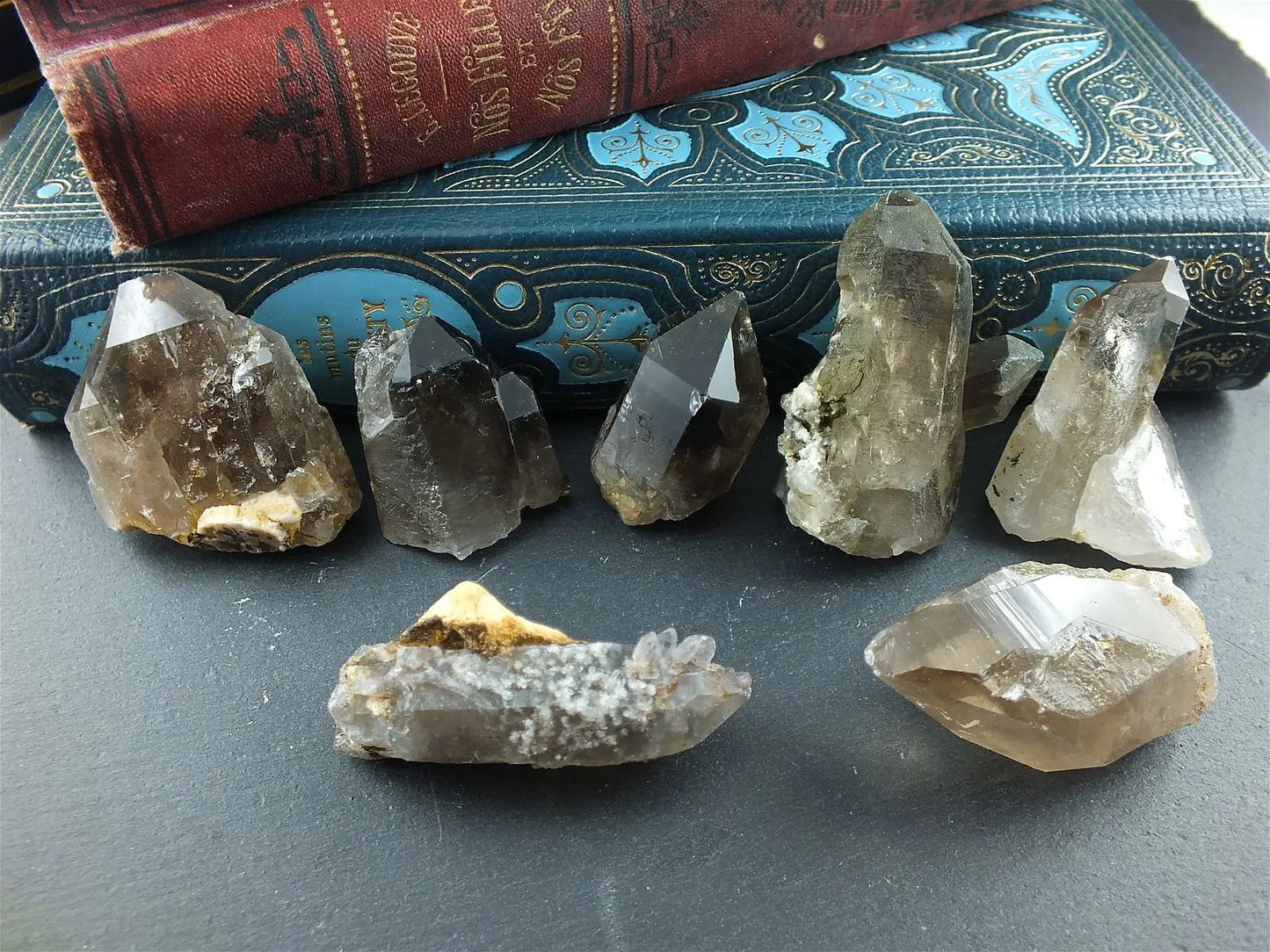 Pointe de quartz fumé ou enfumé brute AU CHOIX - Aurore Lune