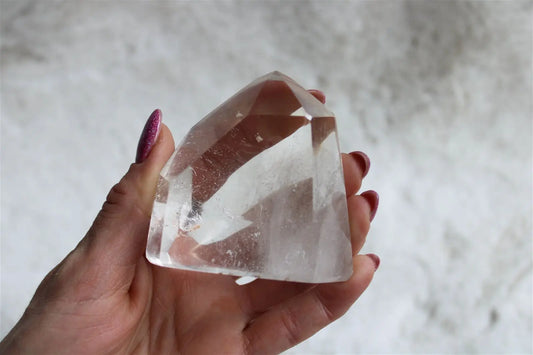Pointe en cristal de roche 265 grammes - Aurore Lune