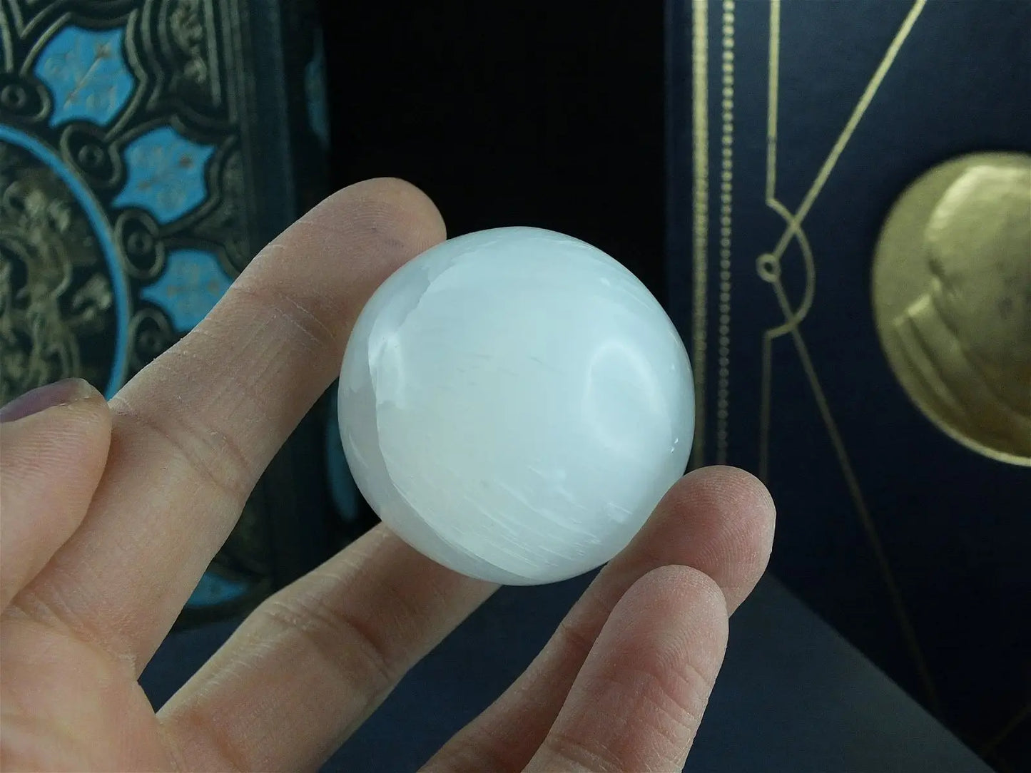 Sphère 4cm en sélénite COLIS - Aurore Lune