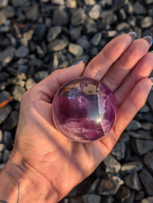 Sphère en fluorite violette - Aurore Lune