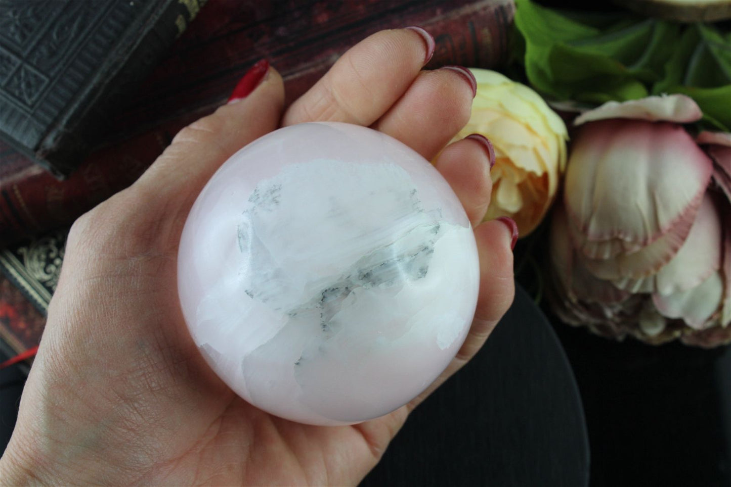 Sphère en manganocalcite 7 cm - Aurore Lune