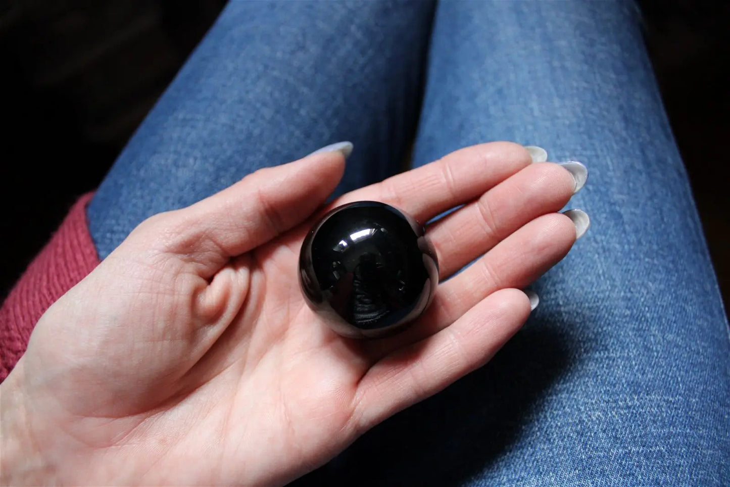 Sphère en obsidienne oeil céleste 78 grammes 4.4 cm avec socle - Aurore Lune