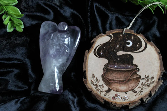 Statue XL ange en améthyste 9.6 cm de haut - Aurore Lune