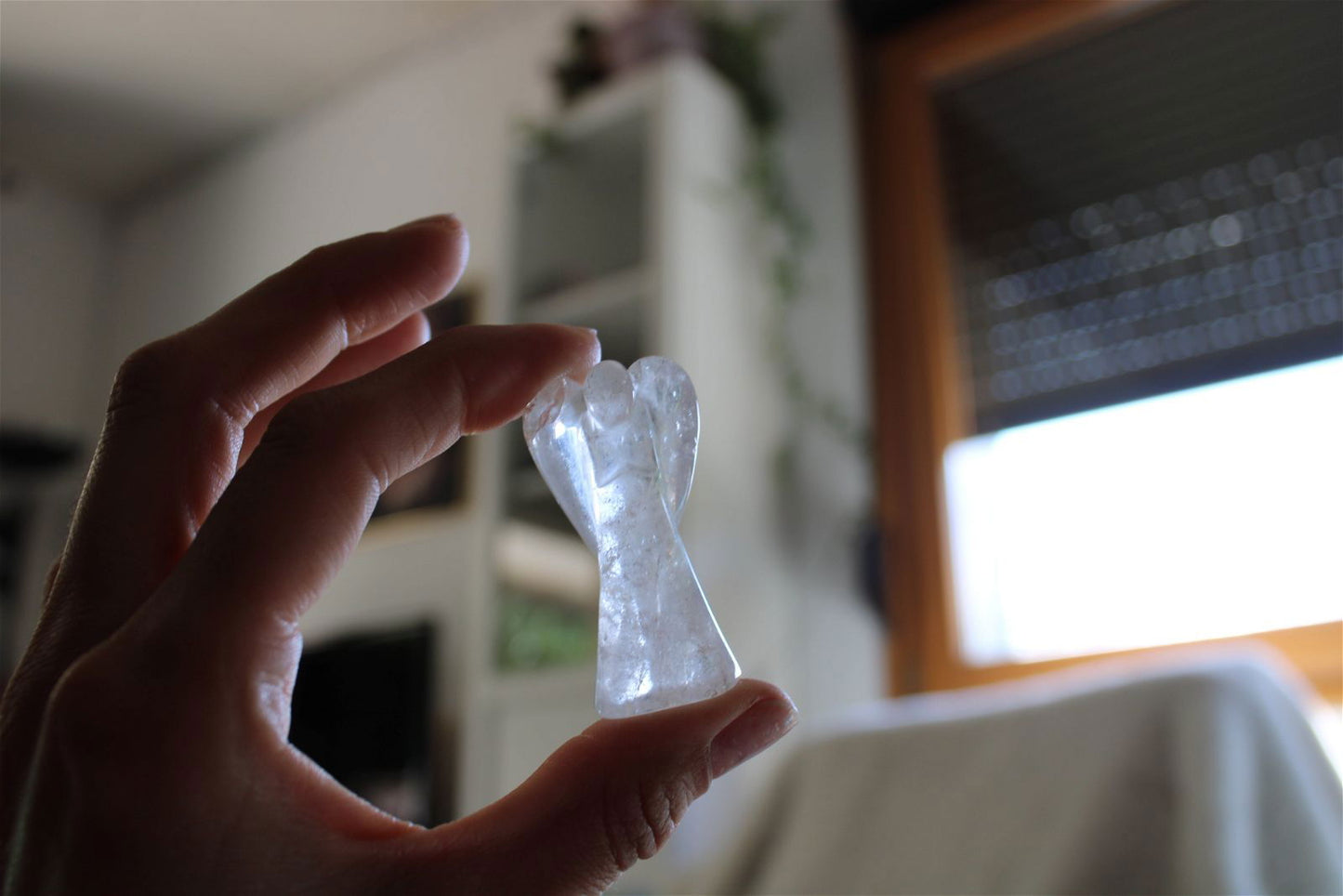 Un ange en cristal de roche 5 - 6 cm - Aurore Lune