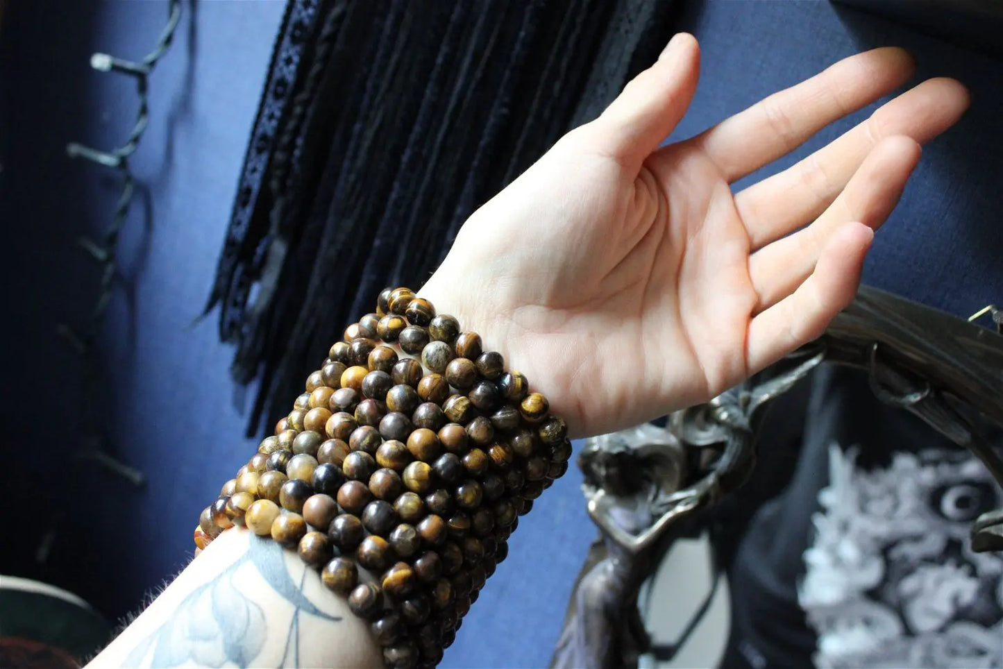 1 bracelet élastiqué en oeil de tigre poignet moyen / épais - Aurore Lune