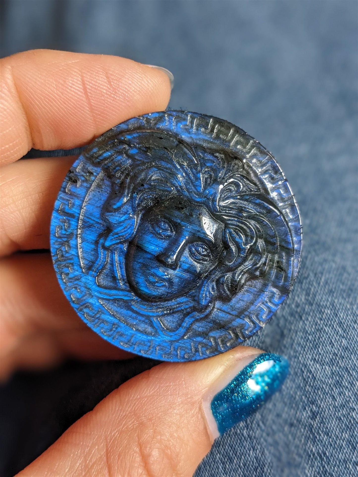 1 cabochon en labradorite Medusa/ méduse - Aurore Lune