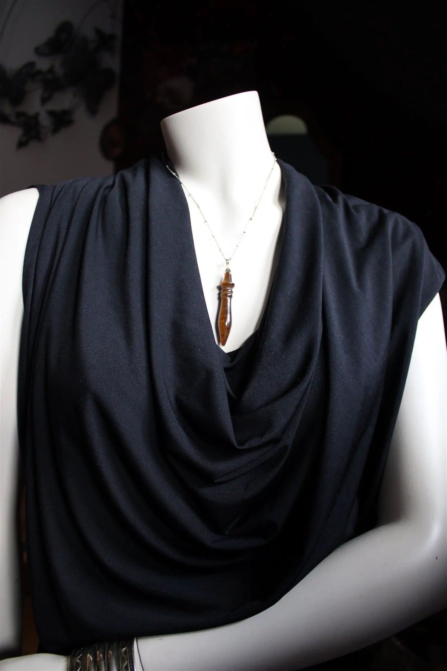 Collier avec oeil de tigre / pendule - Aurore Lune