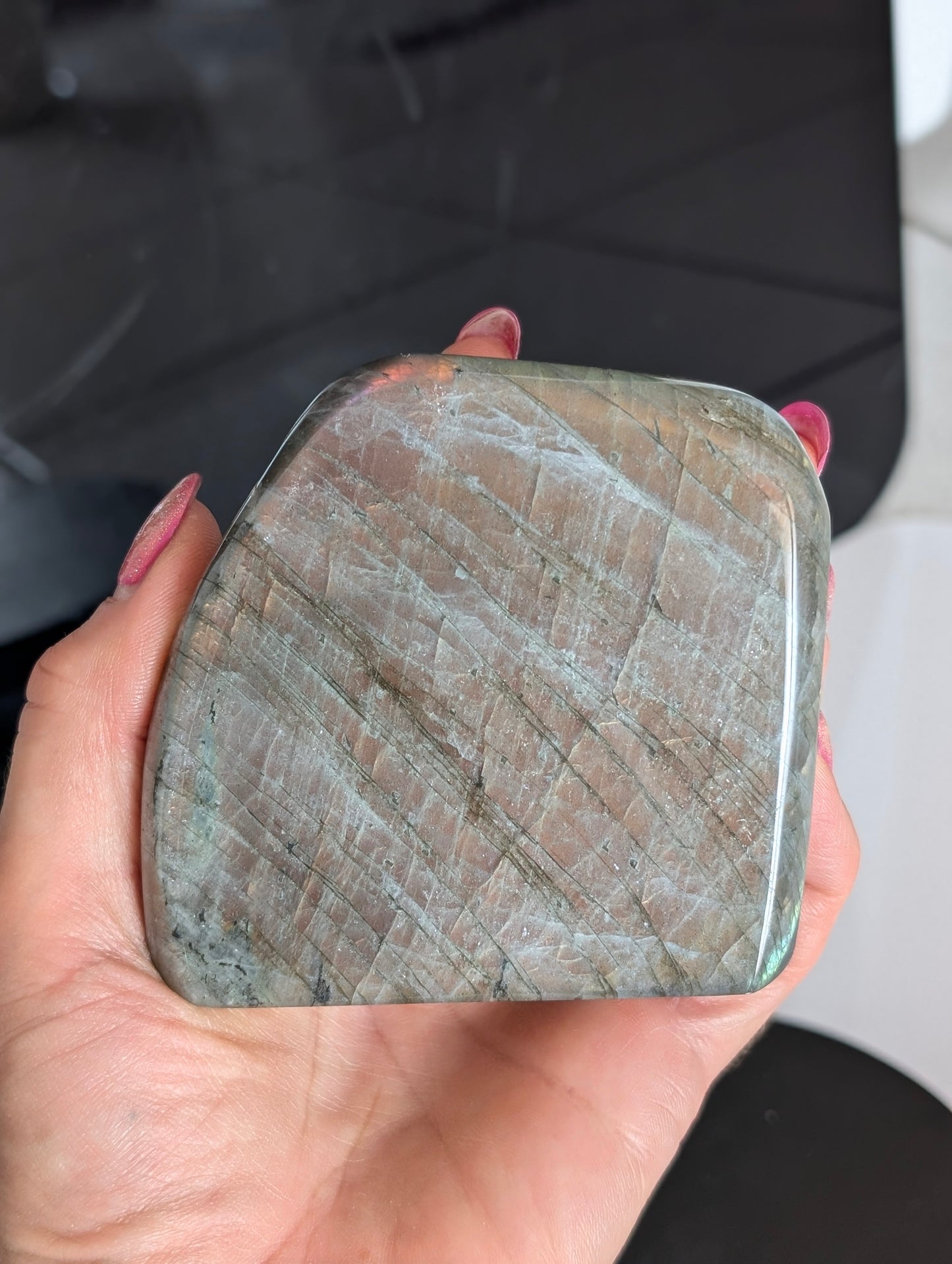 Labradorite à poser 640 g