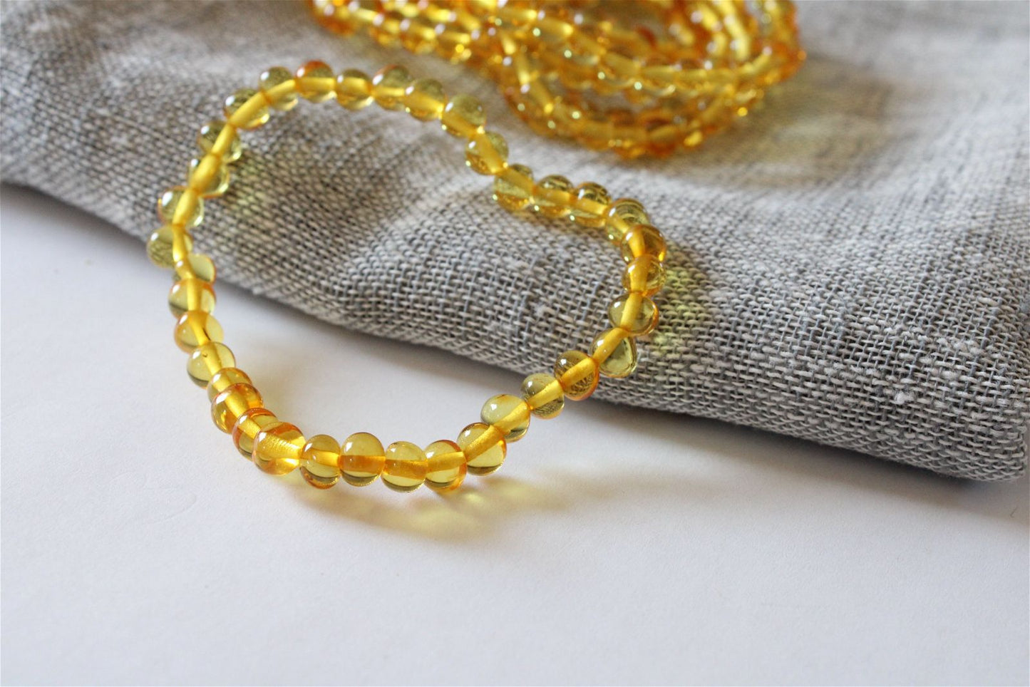 1 Bracelet ambre jaune Lituanie - Aurore Lune 