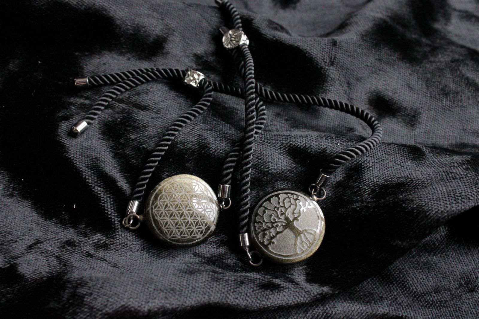 1 Bracelet en Obsidienne dorée gravée fleur de vie - Aurore Lune 