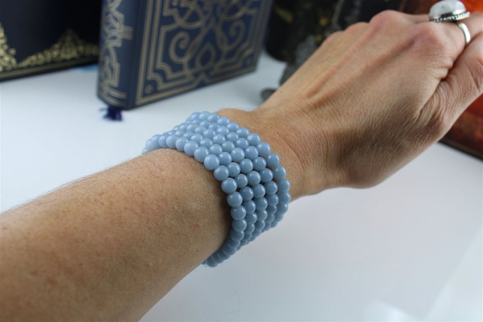 1 Bracelet en anhydrite ou angélite - Aurore Lune 