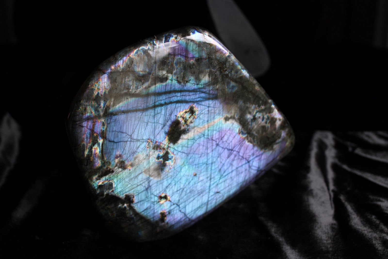 1 Labradorite à poser REFLETS RARES - Aurore Lune 