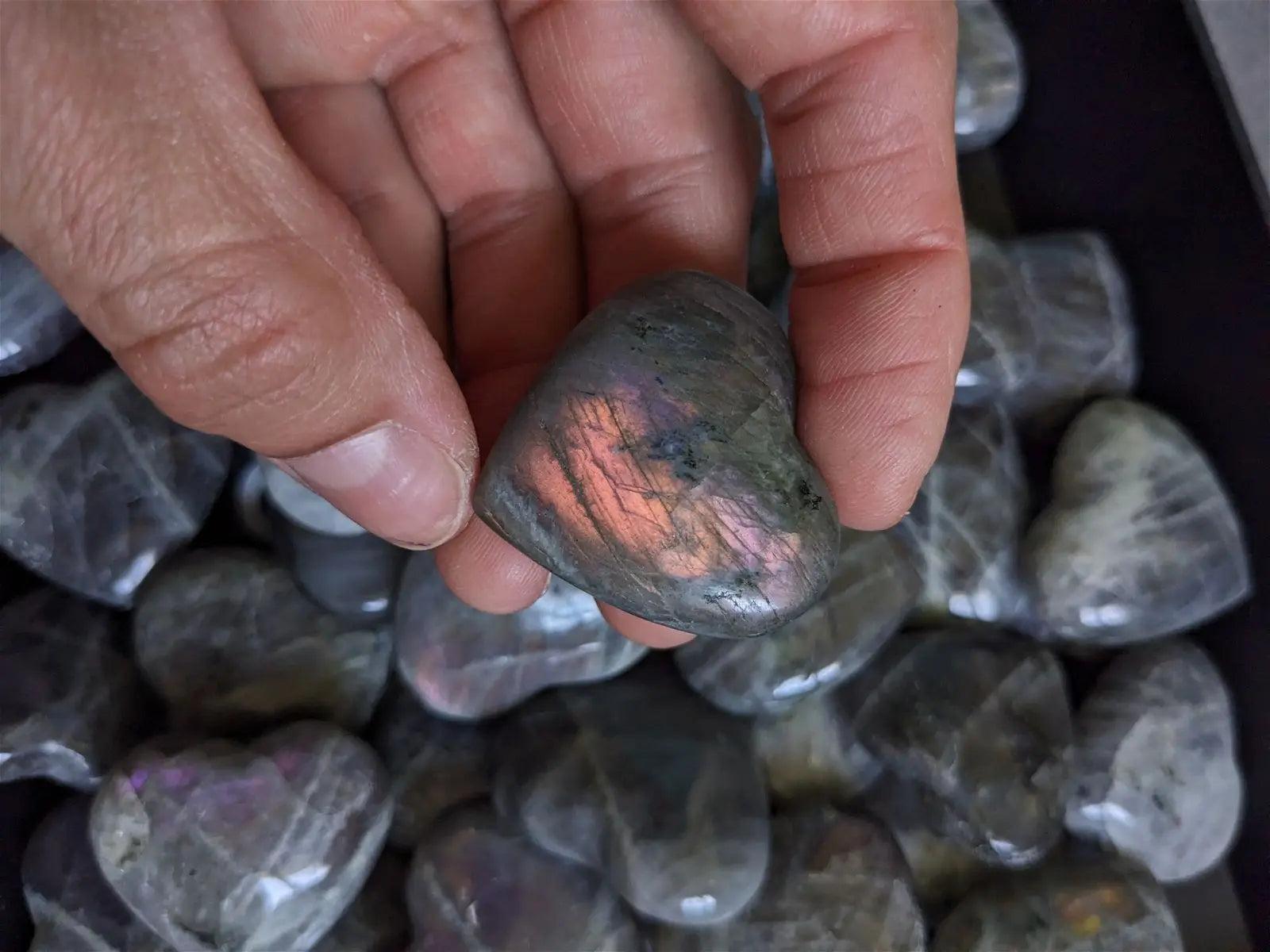 1 Petit coeur labradorite reflets moyens - Aurore Lune 