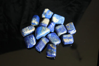 1 Pierre roulée en lapis lazuli - Aurore Lune 