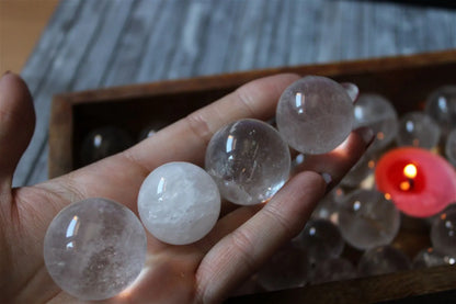 1 Sphère en cristal de roche 2.5 A 3 CM - Aurore Lune 