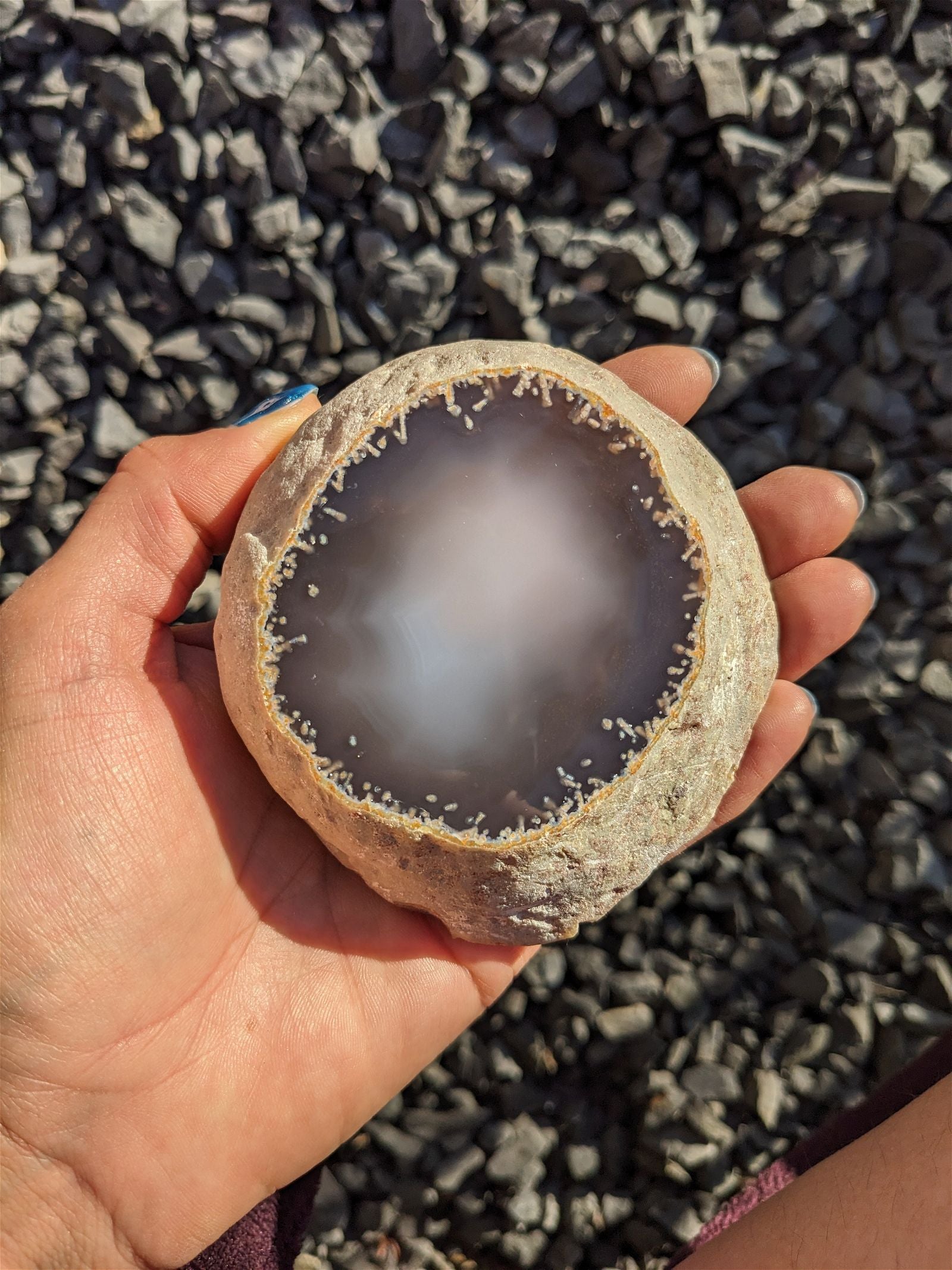 1 agate à eau - enhydre du Brésil à poser photo contractuelle - Aurore Lune 