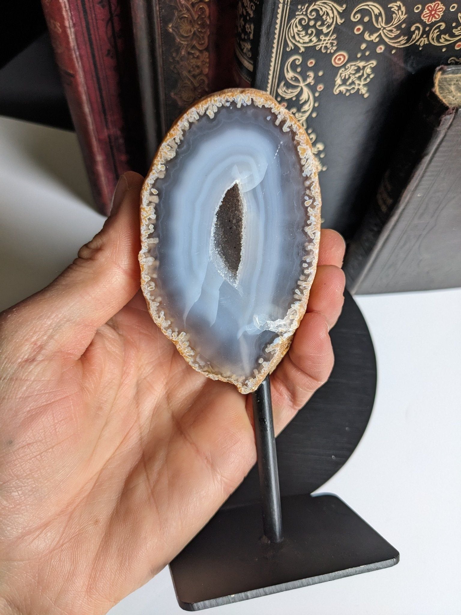 1 agate sur socle - Aurore Lune 