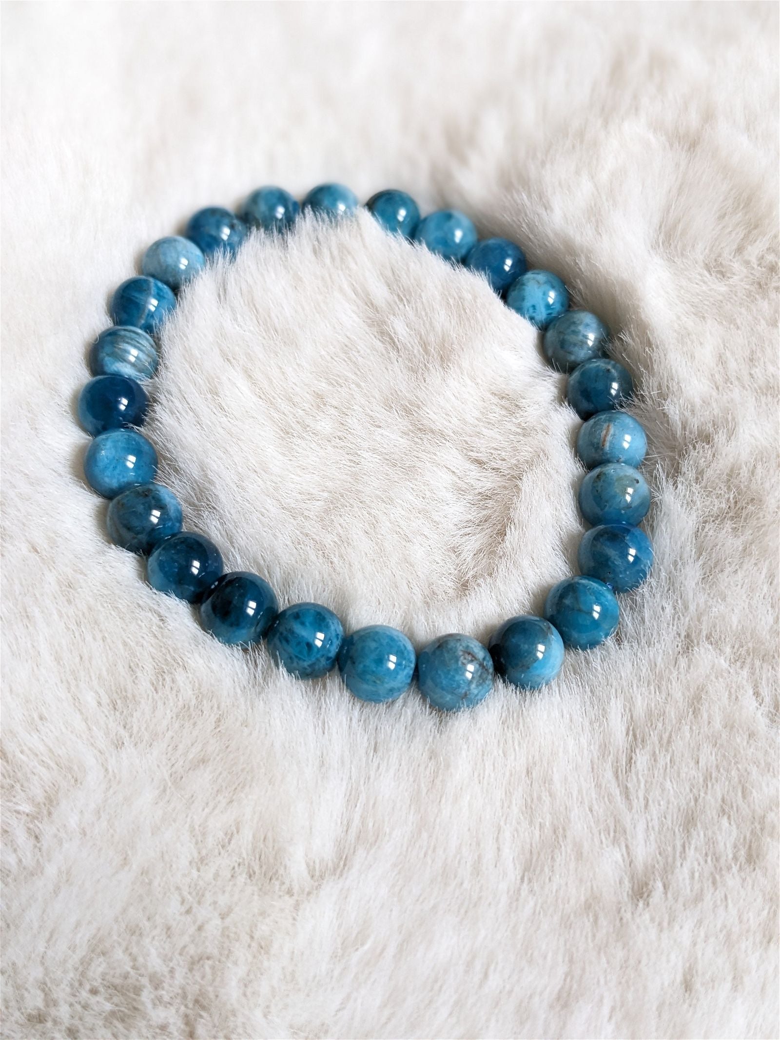 1 bracelet élastique en apatite bleue - Aurore Lune 