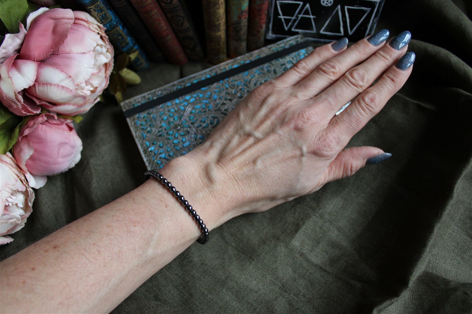 1 bracelet en hématite 4mm poignet moyen - large - Aurore Lune 