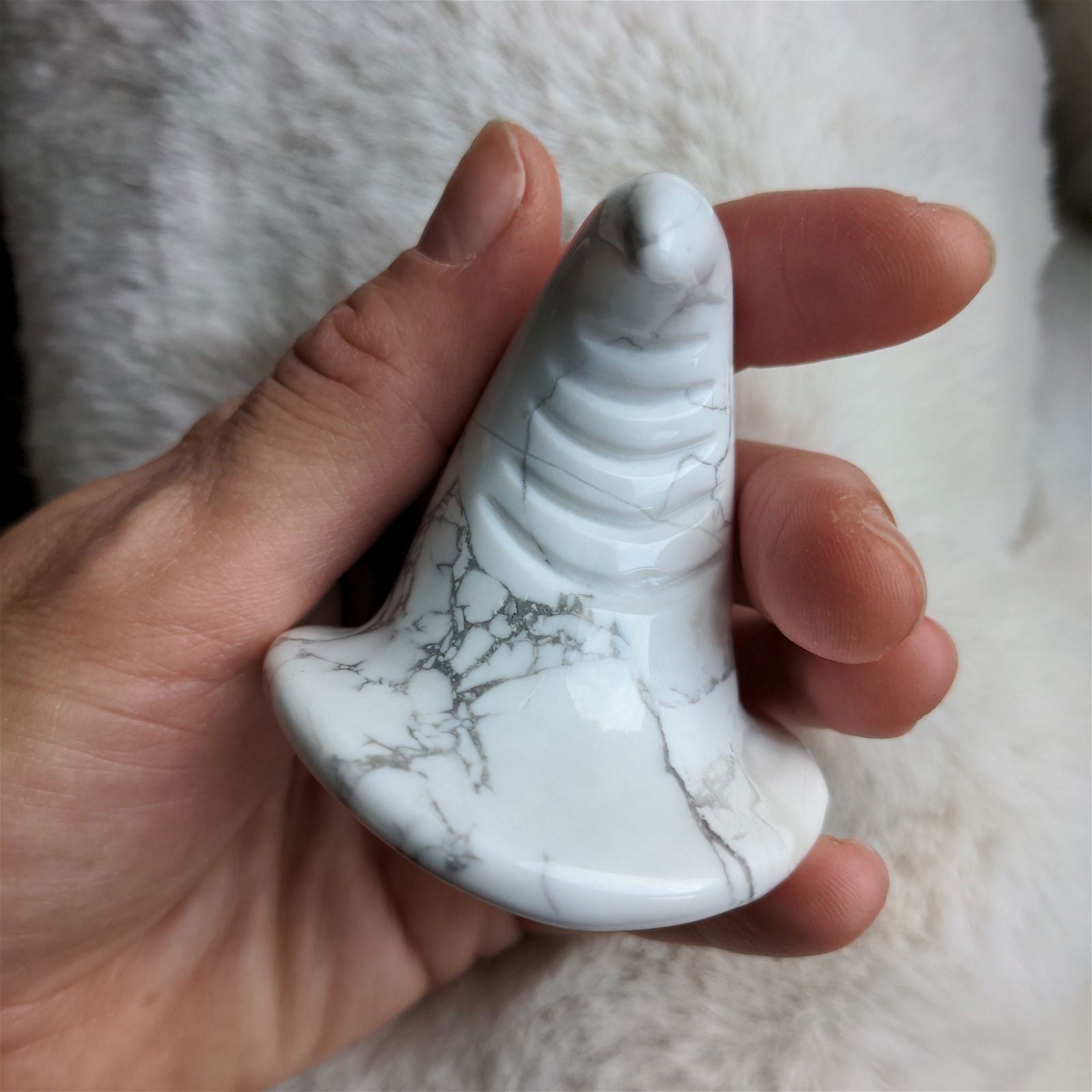 1 chapeau magique en howlite - Aurore Lune 