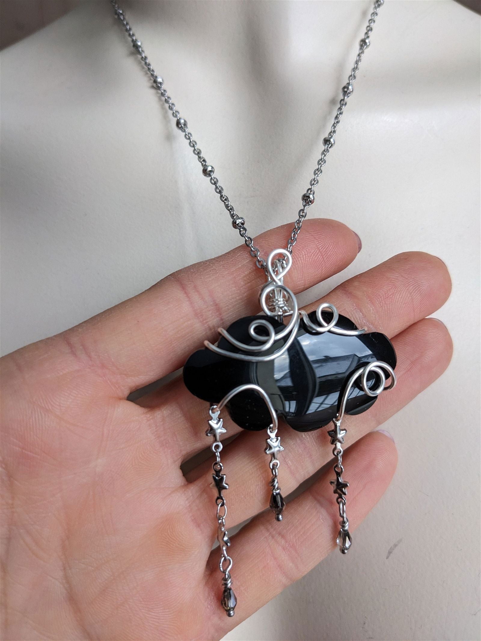 1 collier nuage en onyx - Aurore Lune 