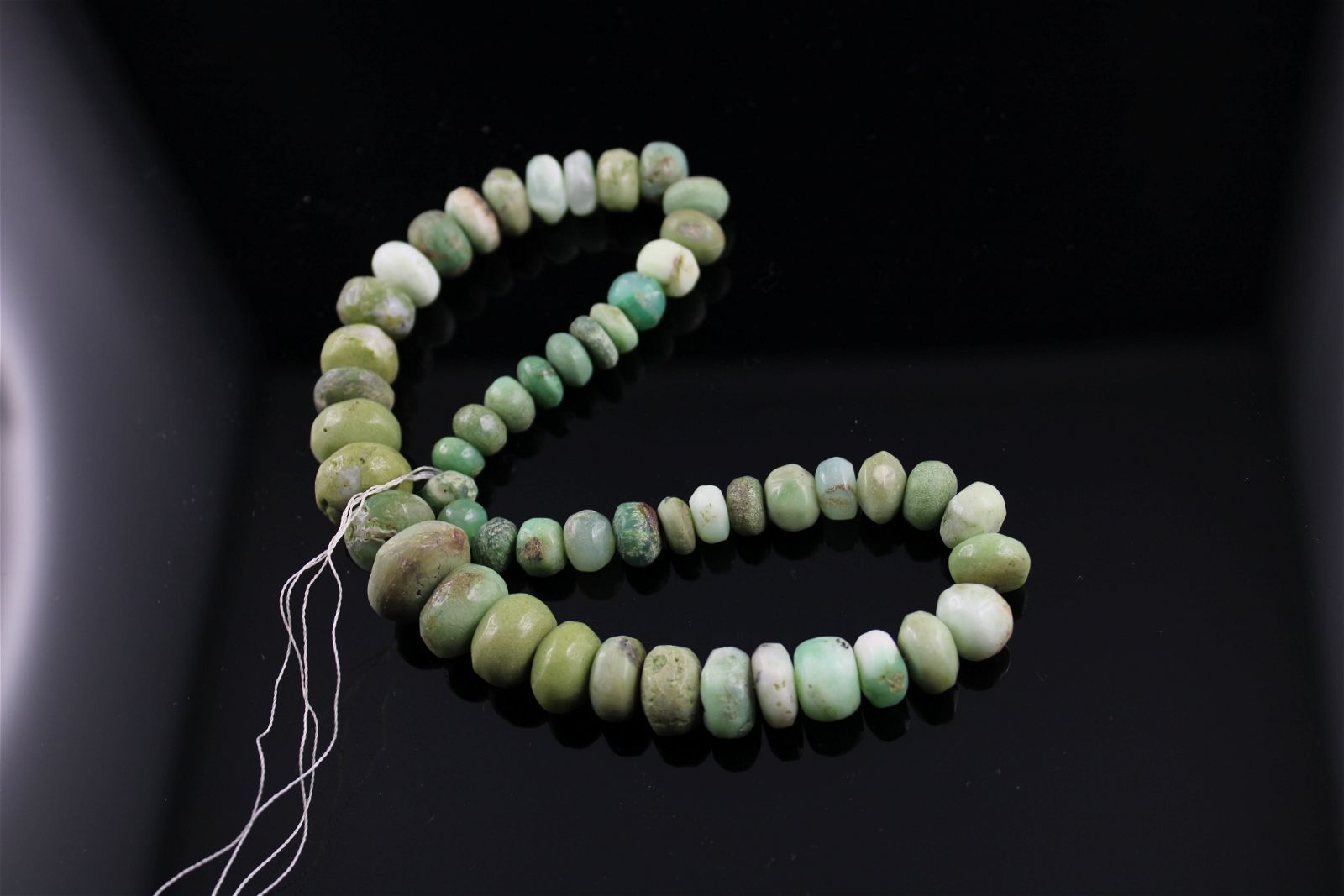 1 fil de perles en chrysoprase photo contractuelle - Aurore Lune 