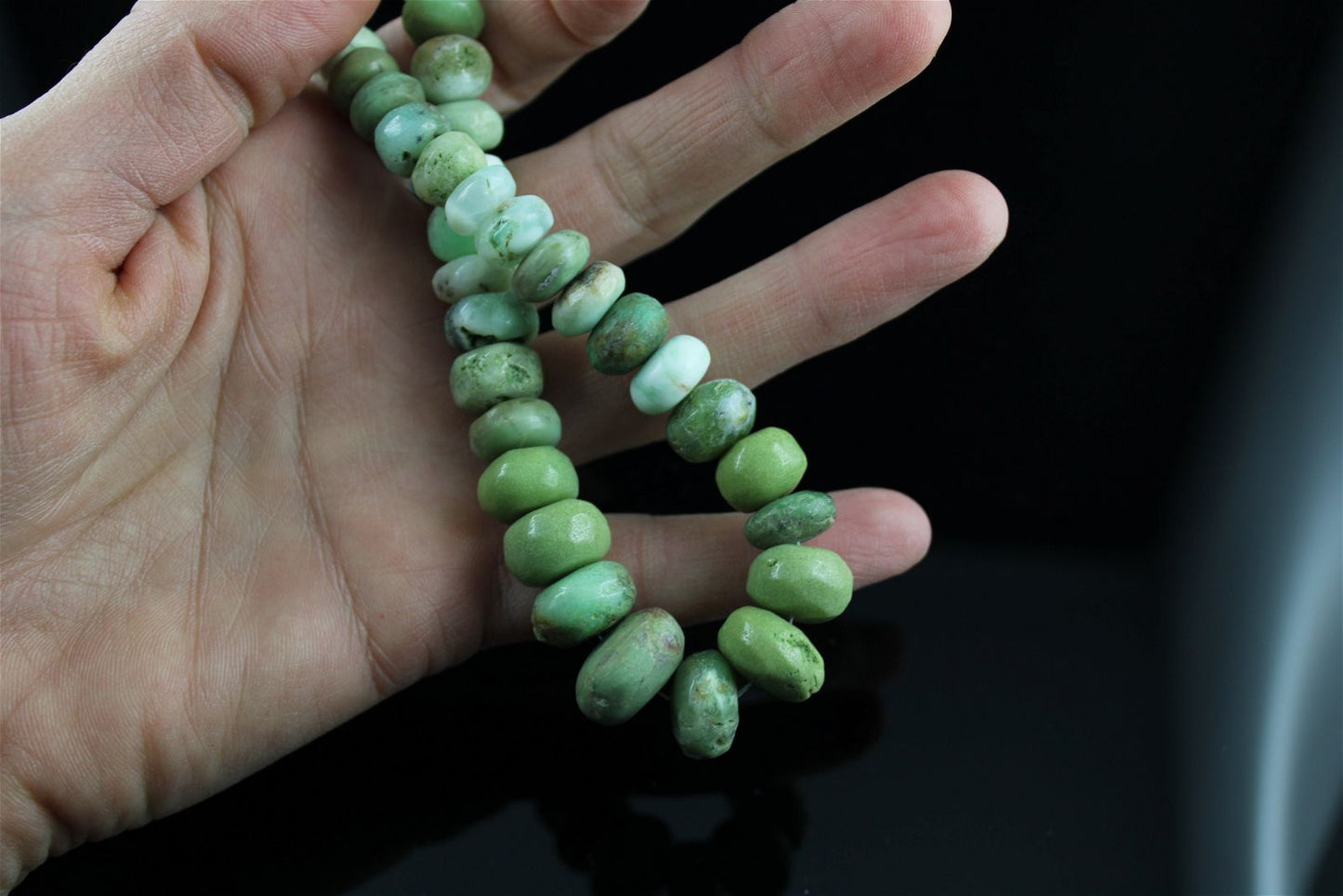 1 fil de perles en chrysoprase photo contractuelle - Aurore Lune 