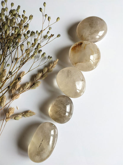1 galet de citrine - Aurore Lune 