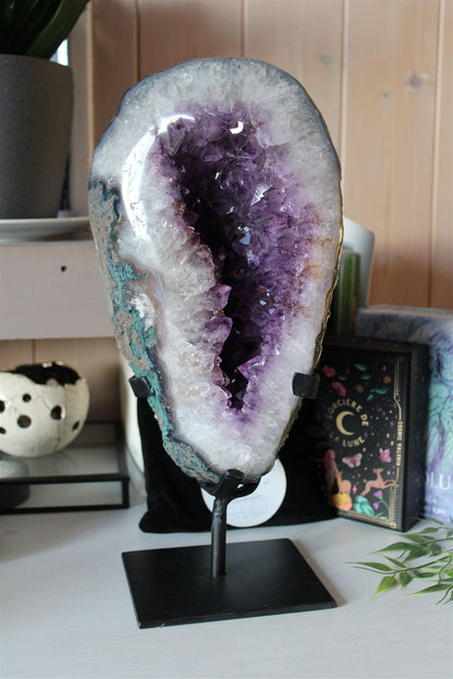 1 géode améthyste sur socle +5kg - Aurore Lune 