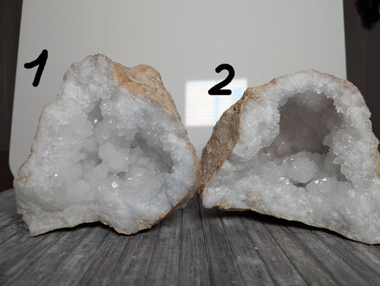 1 géode de cristal de roche - 2 morceaux au choix - Aurore Lune 