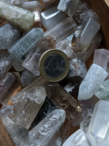1 petite pointe lodolite quartz ou à inclusions - Aurore Lune 