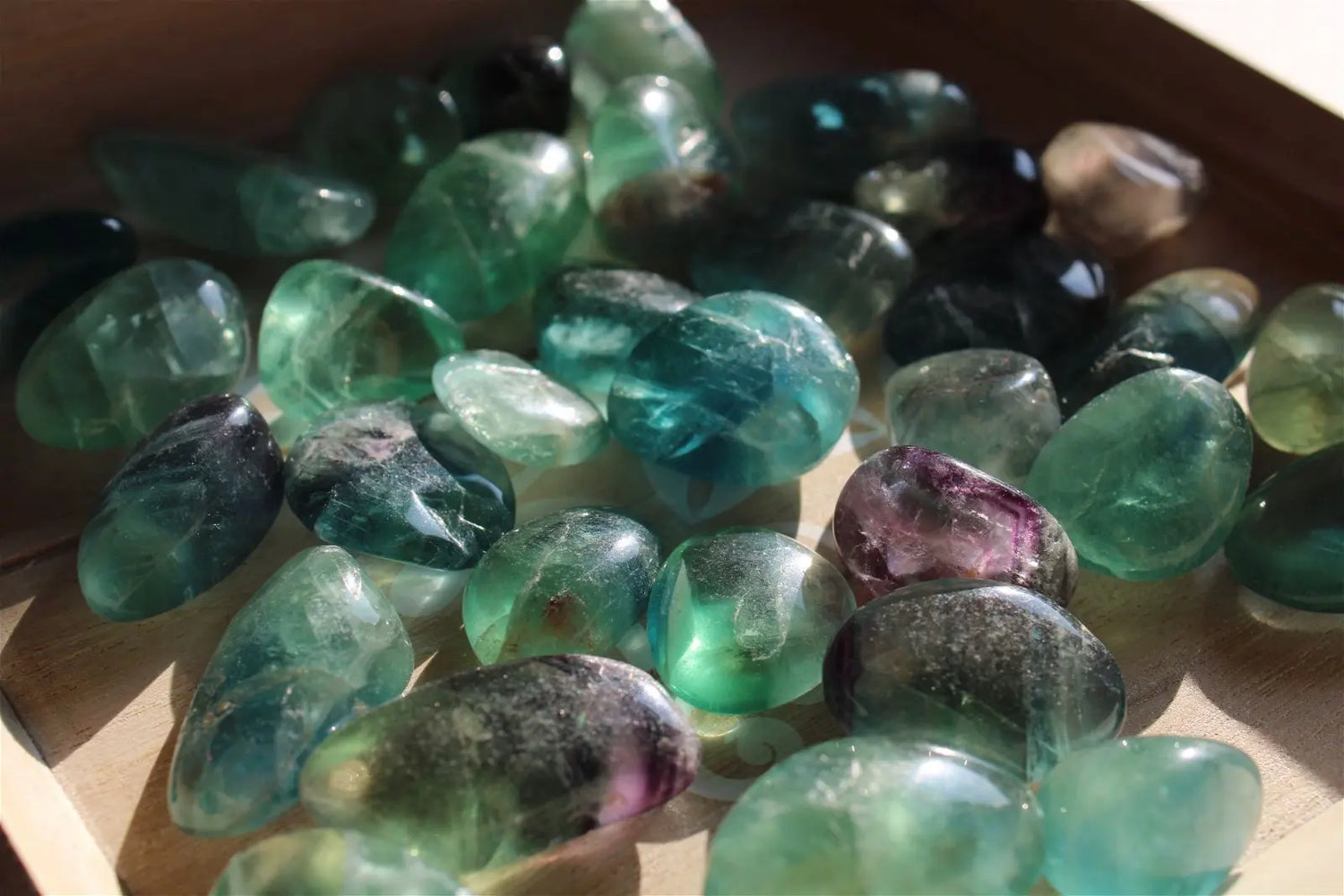 1 pierre roulée en fluorite - Aurore Lune 