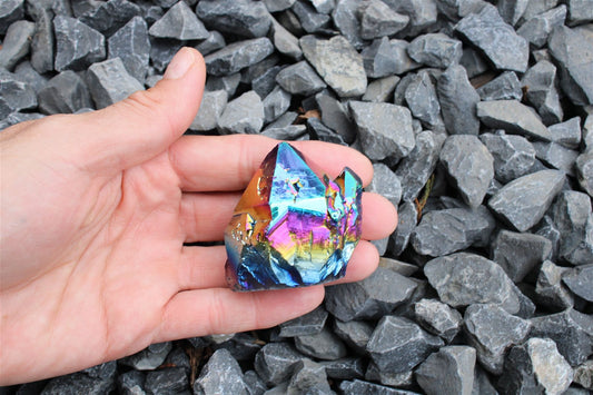 1 pointe cristal de roche RAINBOW AURA - Aurore Lune 