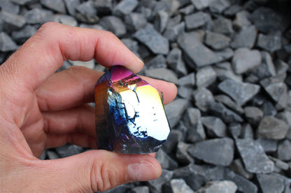 1 pointe cristal de roche RAINBOW AURA - Aurore Lune 