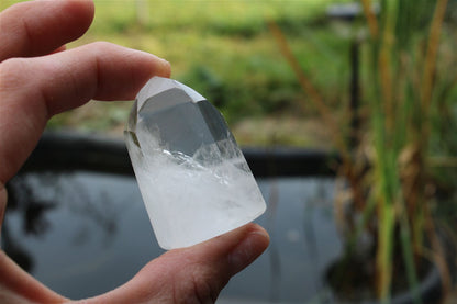 1 pointe de cristal de roche *C* - Aurore Lune 