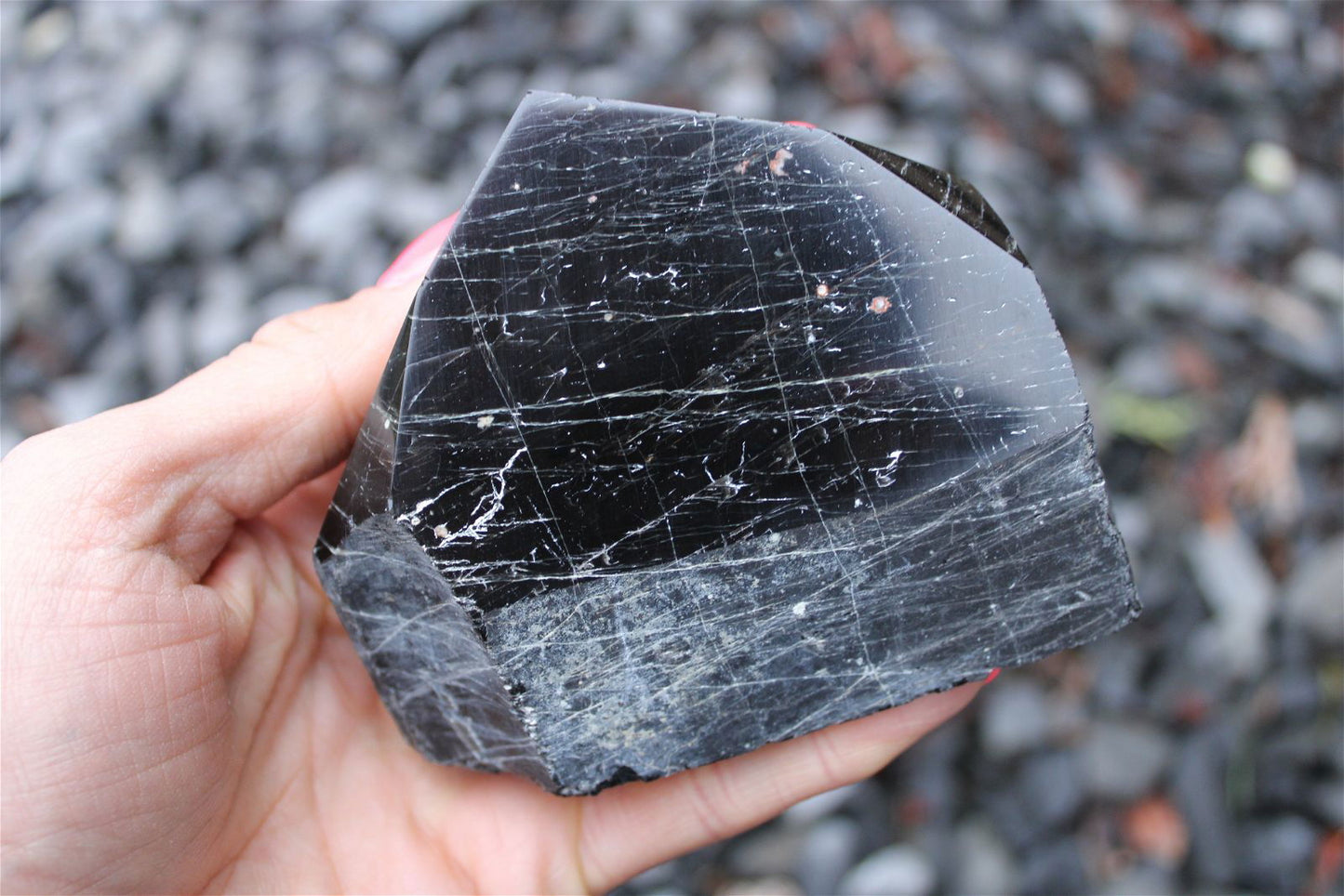 1 pointe de tourmaline noire brute - Aurore Lune 