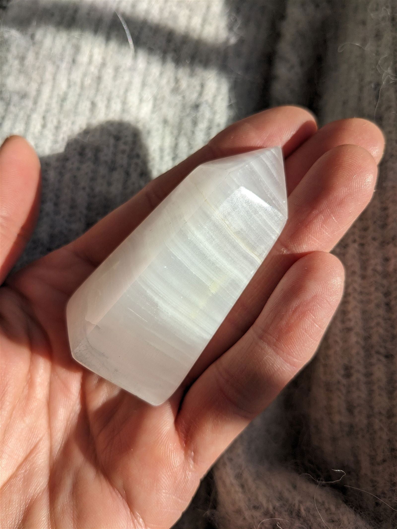 1 pointe en manganocalcite 6.5 cm - Aurore Lune 