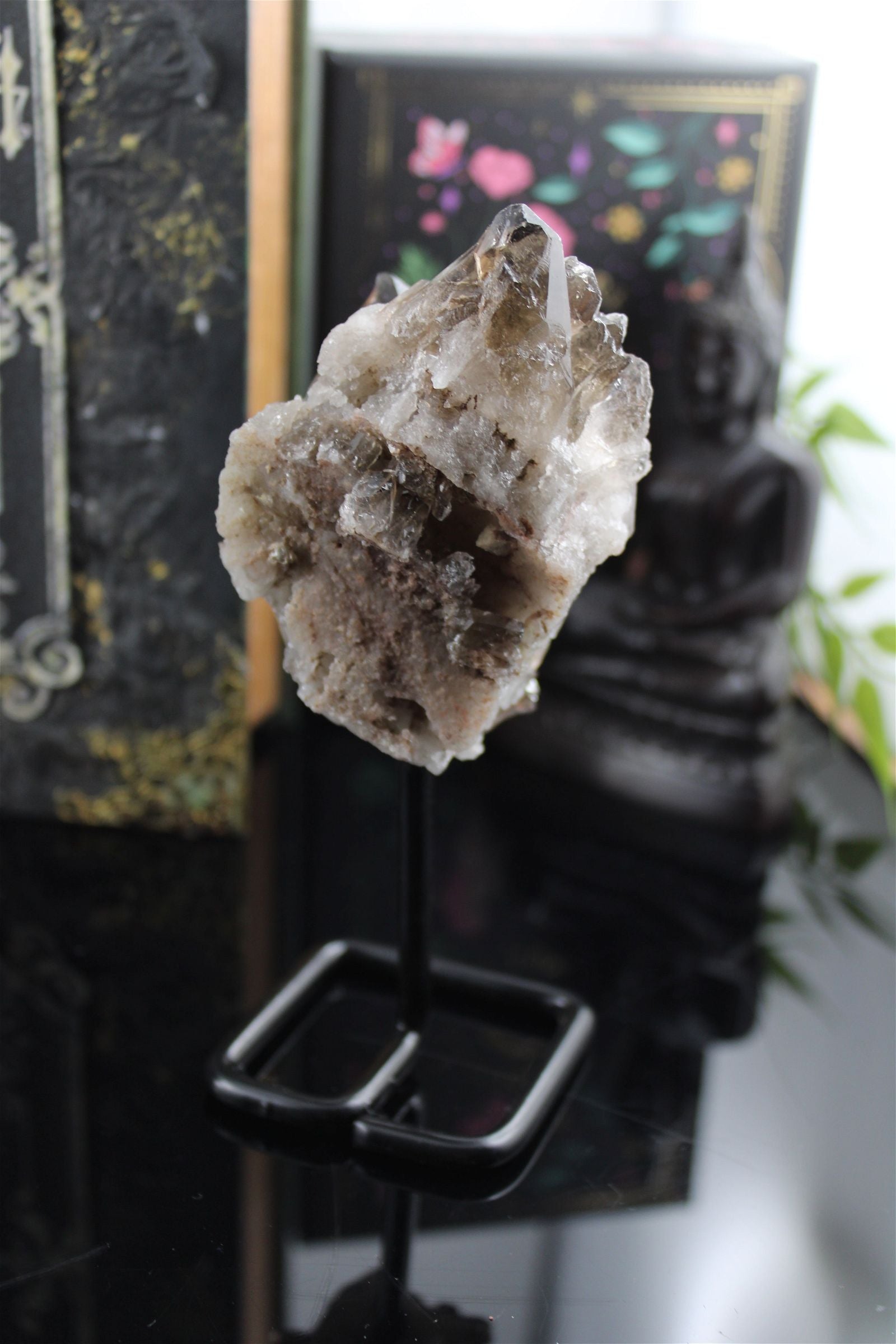 1 quartz fumé ou enfumé sur socle photo contractuelle - Aurore Lune 