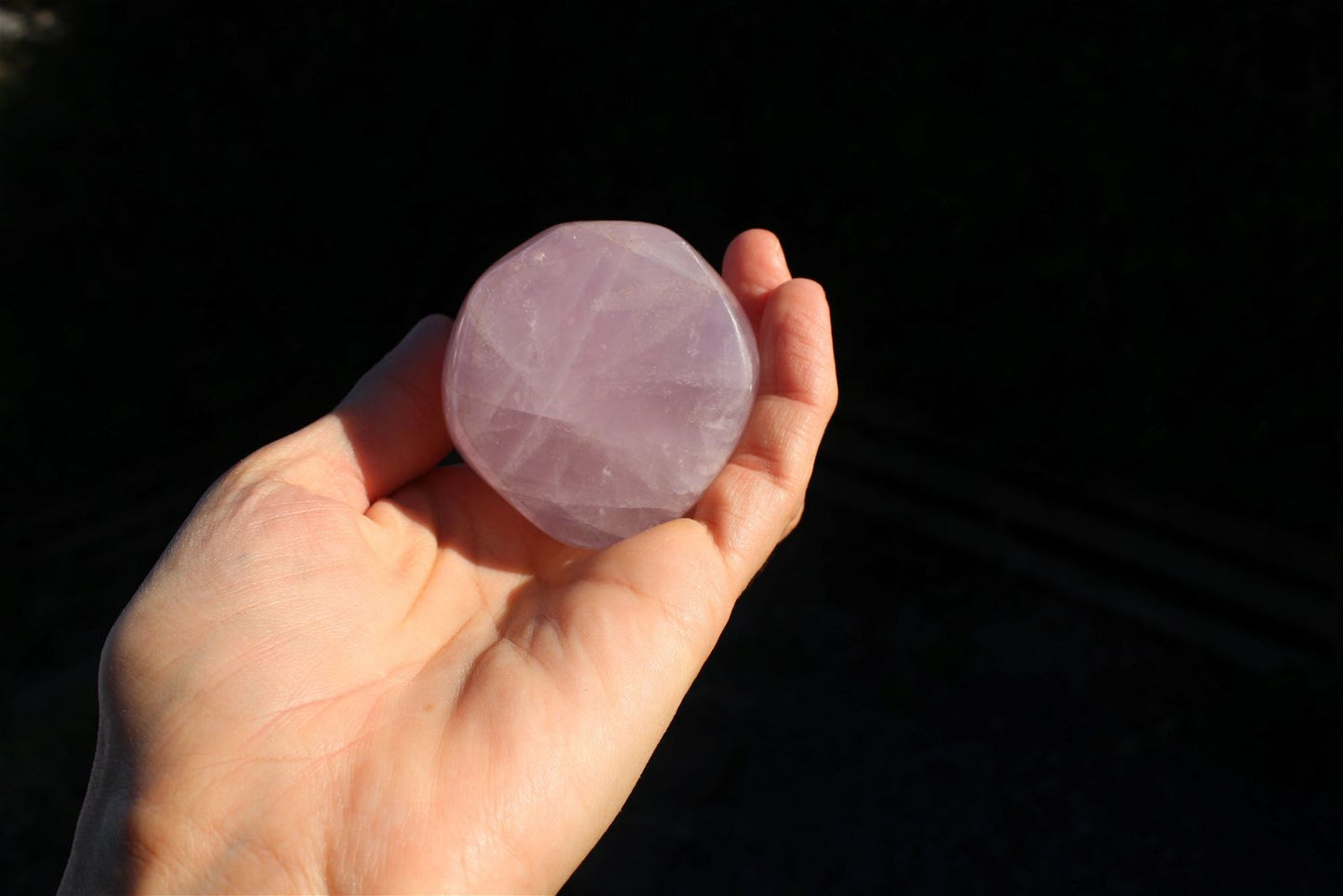 1 quartz rose à poser - 6.5 cm - Aurore Lune 