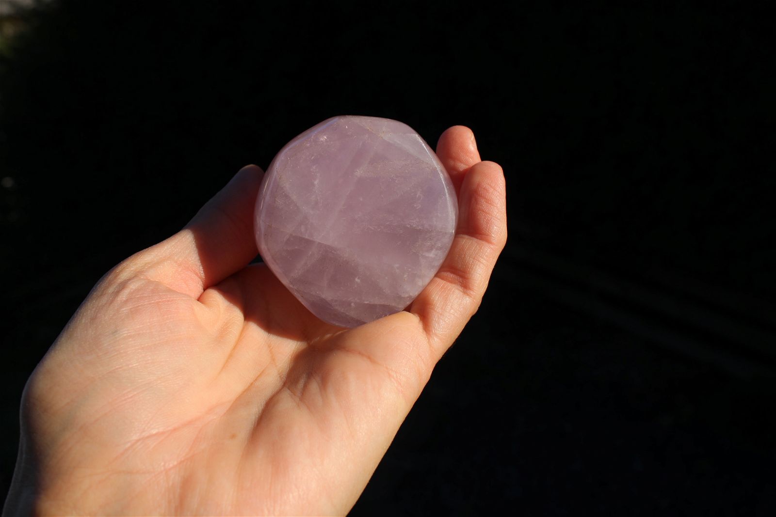 1 quartz rose à poser - 6.5 cm - Aurore Lune 