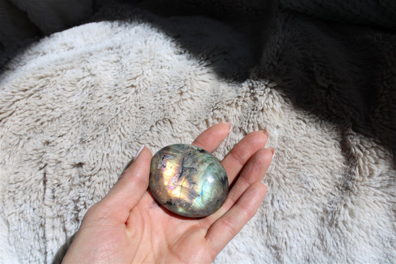 ALEATOIRE Grand Galet de labradorite "nuageux à reflets" - Aurore Lune 