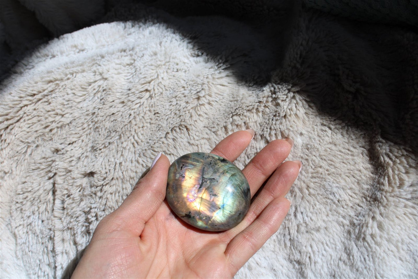 ALEATOIRE Grand Galet de labradorite "nuageux à reflets" - Aurore Lune 