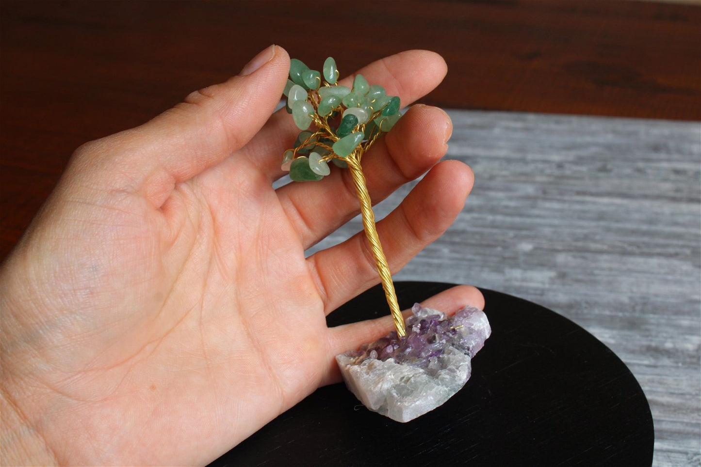 Arbre aventurine verte sur socle en fluorite et améthystes collées - Aurore Lune 