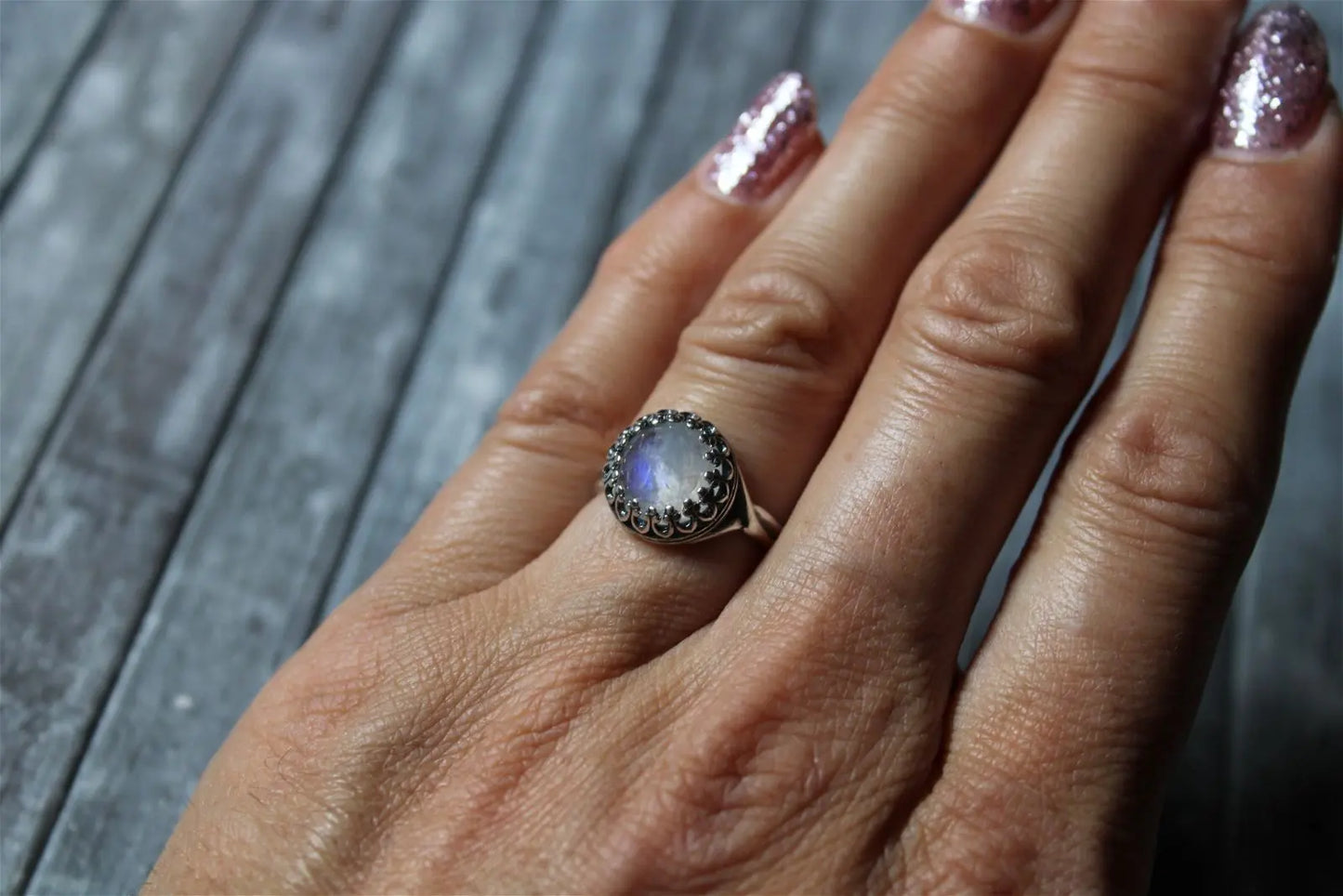 Bague réglable labradorite blanche -A - T 50 et plus- réglable en écartant - Aurore Lune 