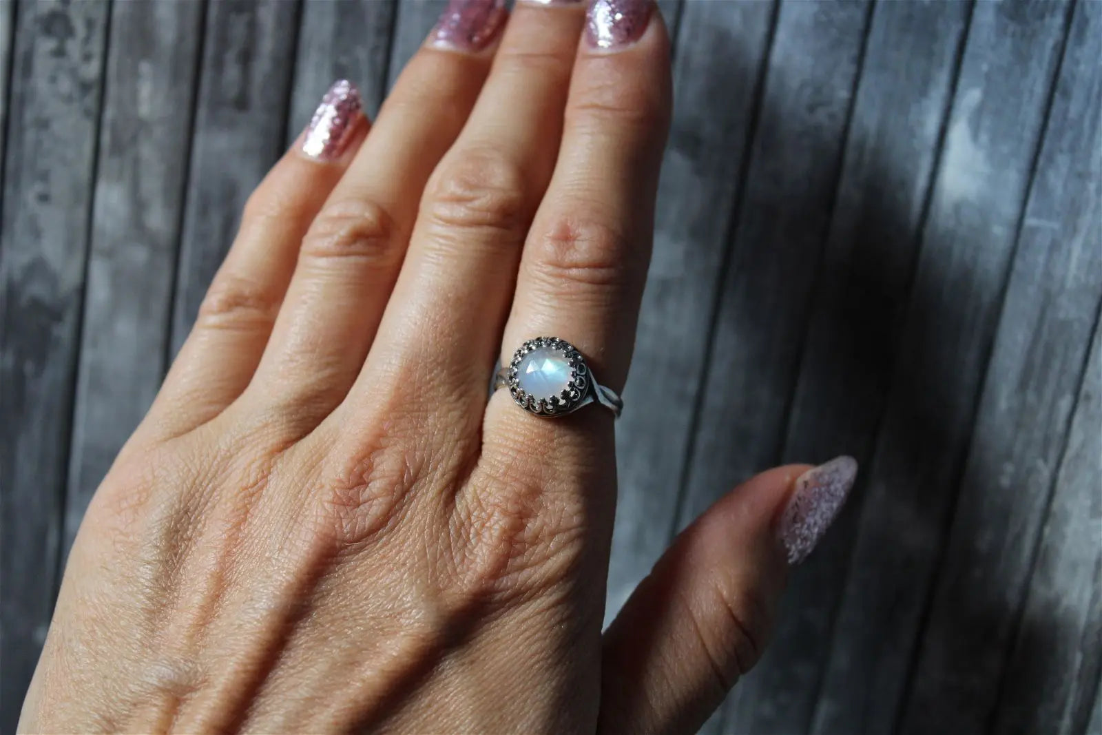 Bague réglable labradorite blanche - E - T 50 et plus- réglable en écartant - Aurore Lune 