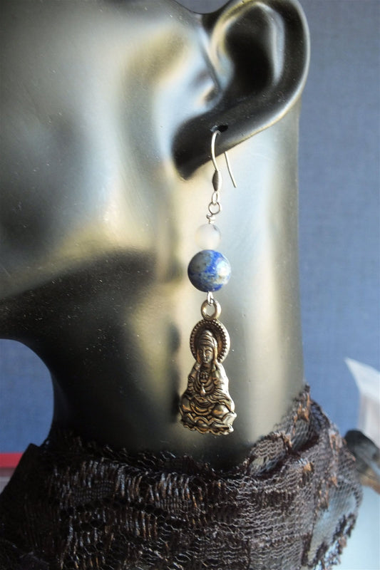 Boucles d'oreilles avec Bouddha lapis lazuli agate - Aurore Lune 