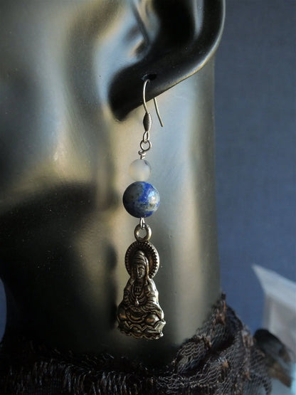 Boucles d'oreilles avec Bouddha lapis lazuli agate - Aurore Lune 