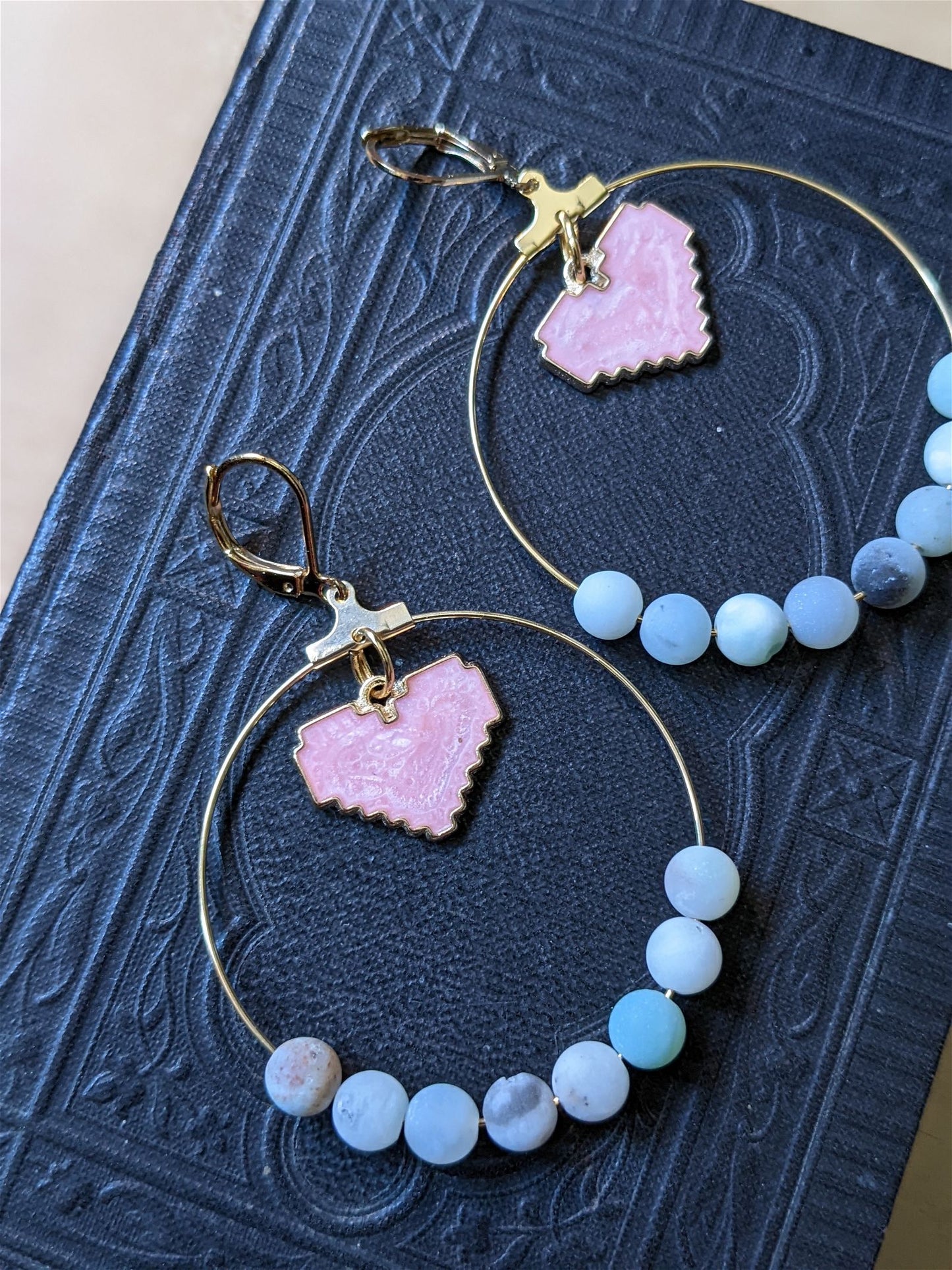 Boucles d'oreilles avec amazonite et coeurs - Aurore Lune 